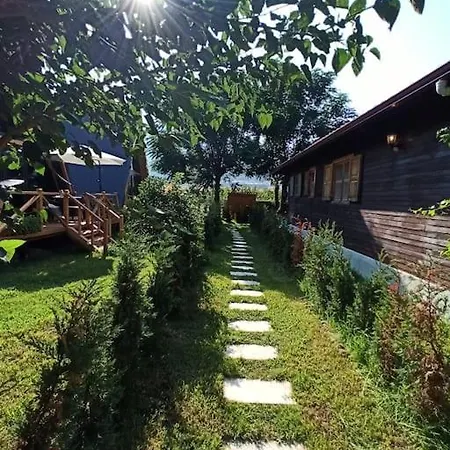 Eden Garden Nar Ev Holiday home *